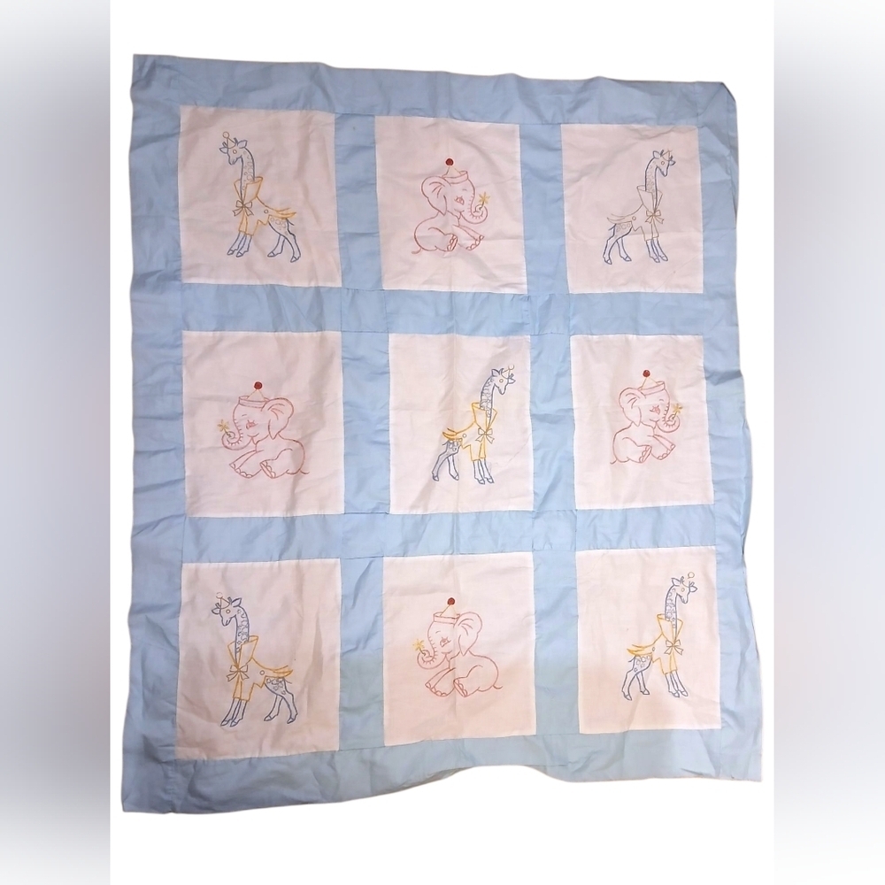 Vintage Quilt Topper Hand Made Hand Embroidred 9 Squares With Blue Edging